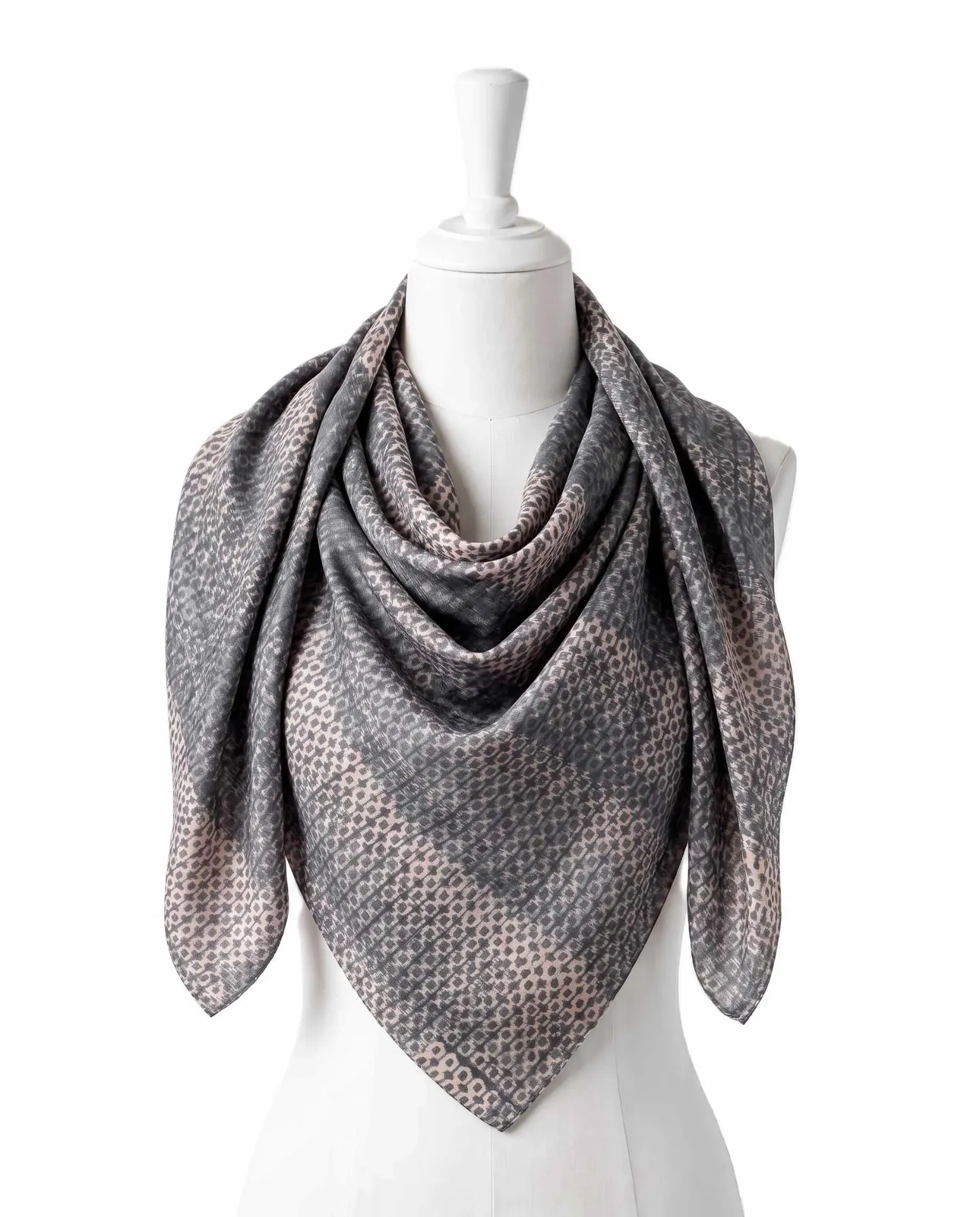 Tumbuhan - Purplish - Handmade Batik Tudung Bawal