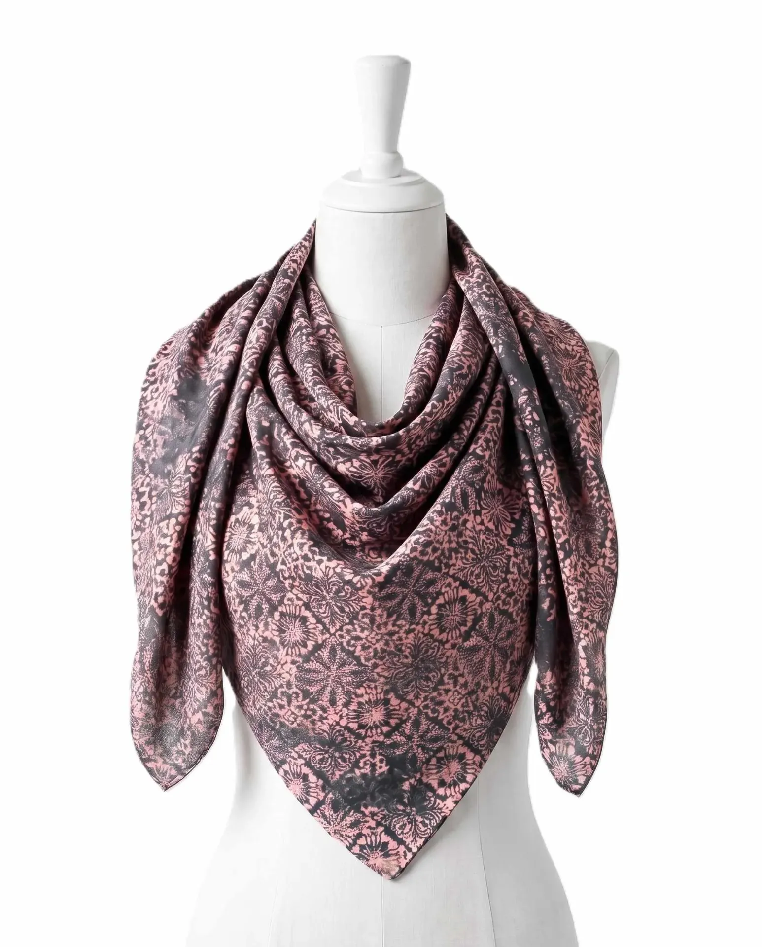 Empat Corak - Soft Pink - Handmade Batik Tudung Bawal